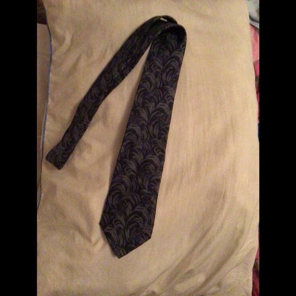 Zenio Dark Blue Paisley Tie - Picture 1 of 5